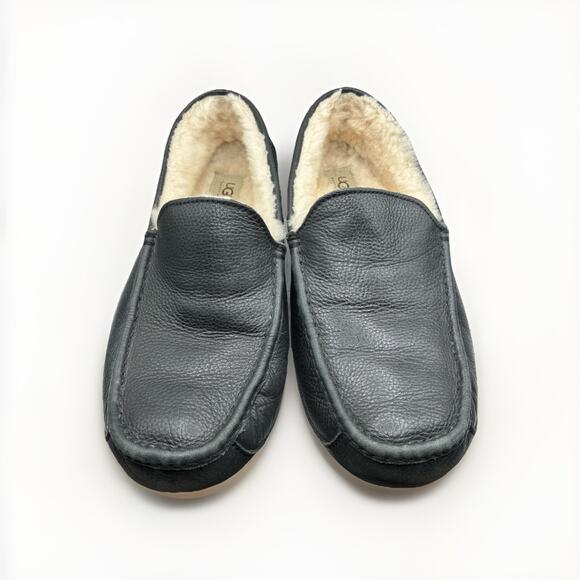 UGG Other - UGG Ascot Men's 11 Black Pebbled Leather Shearling Slipper Loafer 5379 EUC